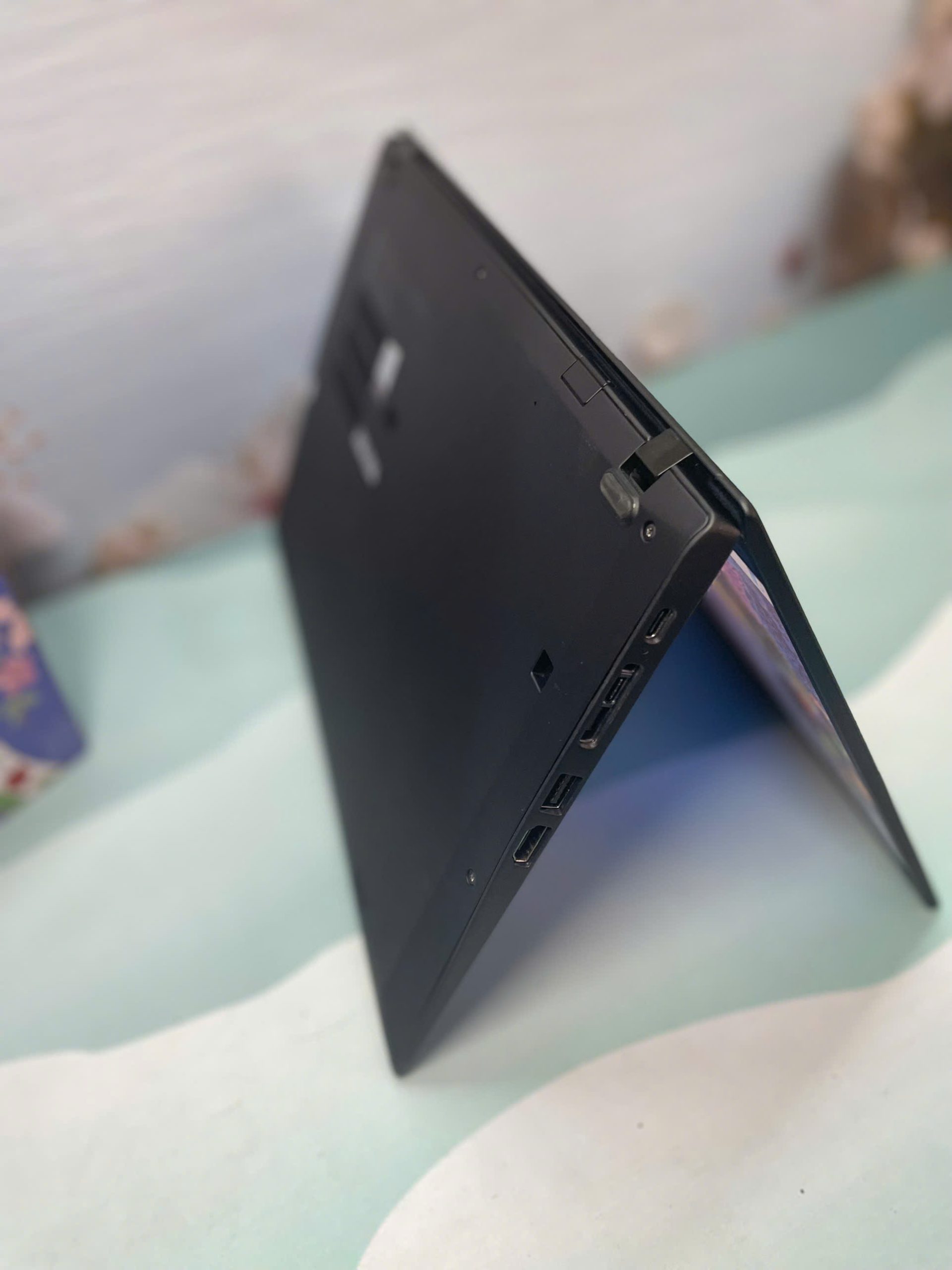 Thinkpad x1 Gen7 - Image 3