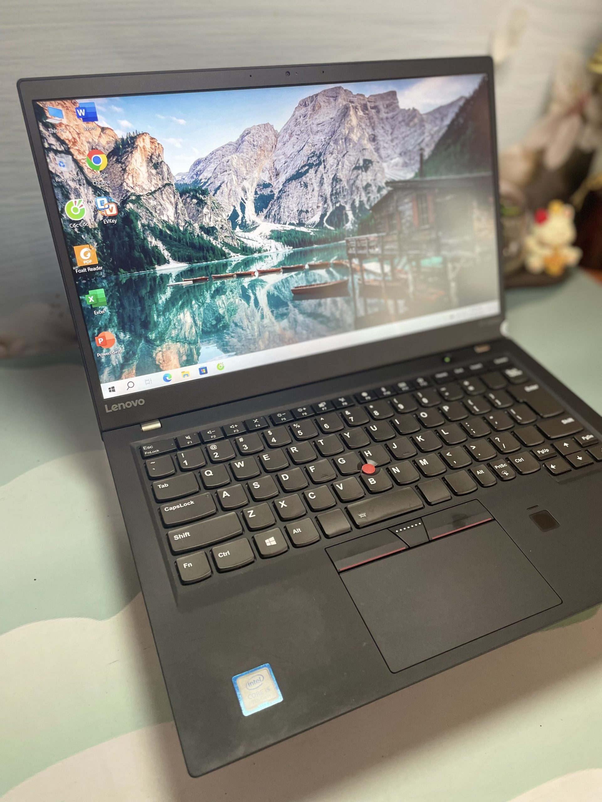 Thinkpad X1 Gen 5 - Image 4