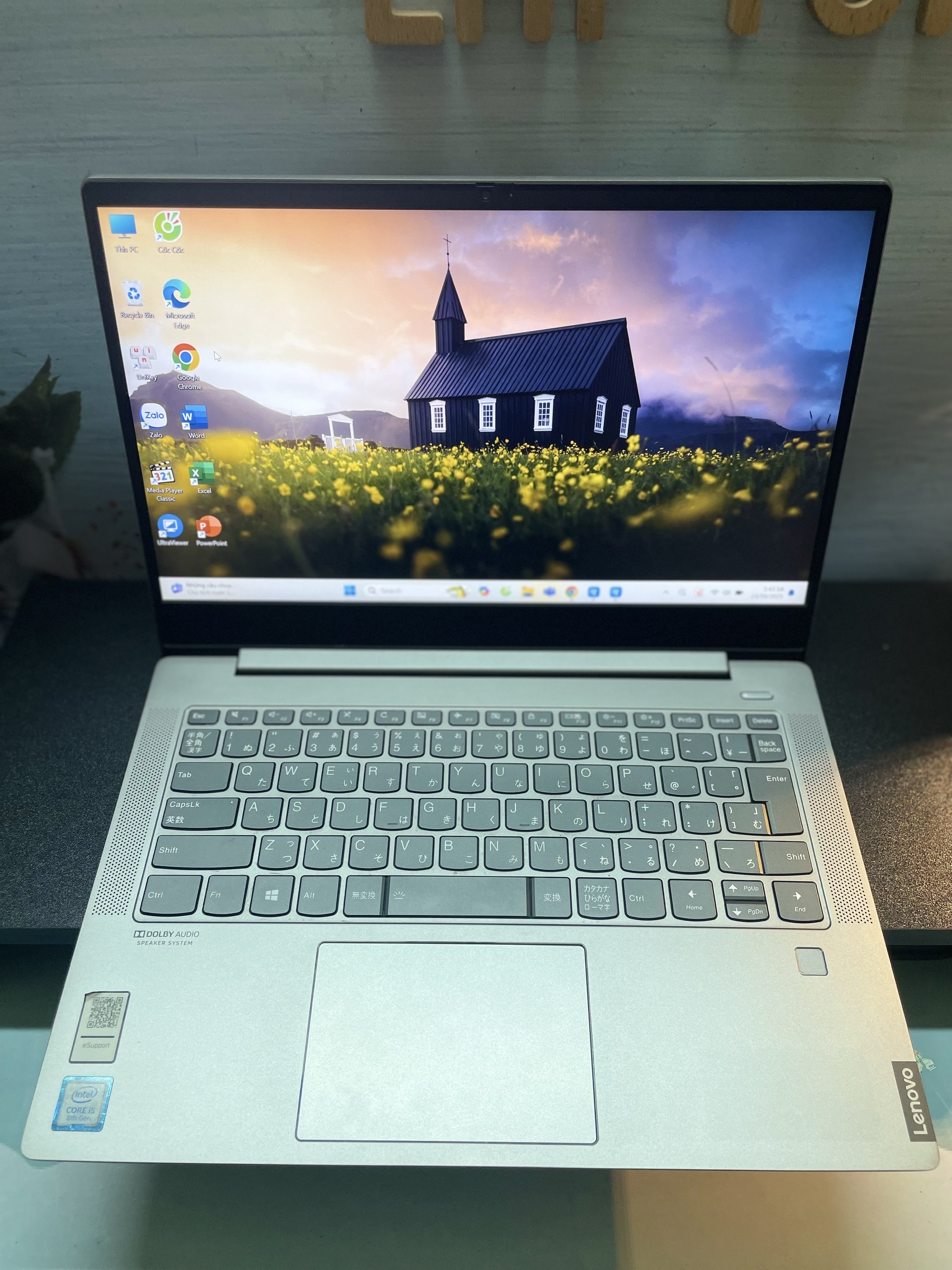 Lenovo IdeaPad S540 i5 Gen 8 – Thanh lịch, mạnh mẽ, linh hoạt