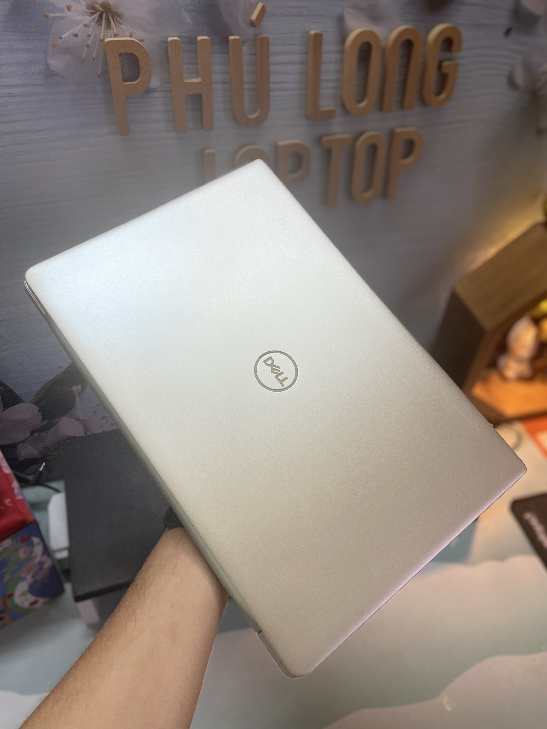 Dell Inspiron 5490 – Hiệu năng mạnh, thiết kế tinh tế cho người dùng hiện đại - Image 2