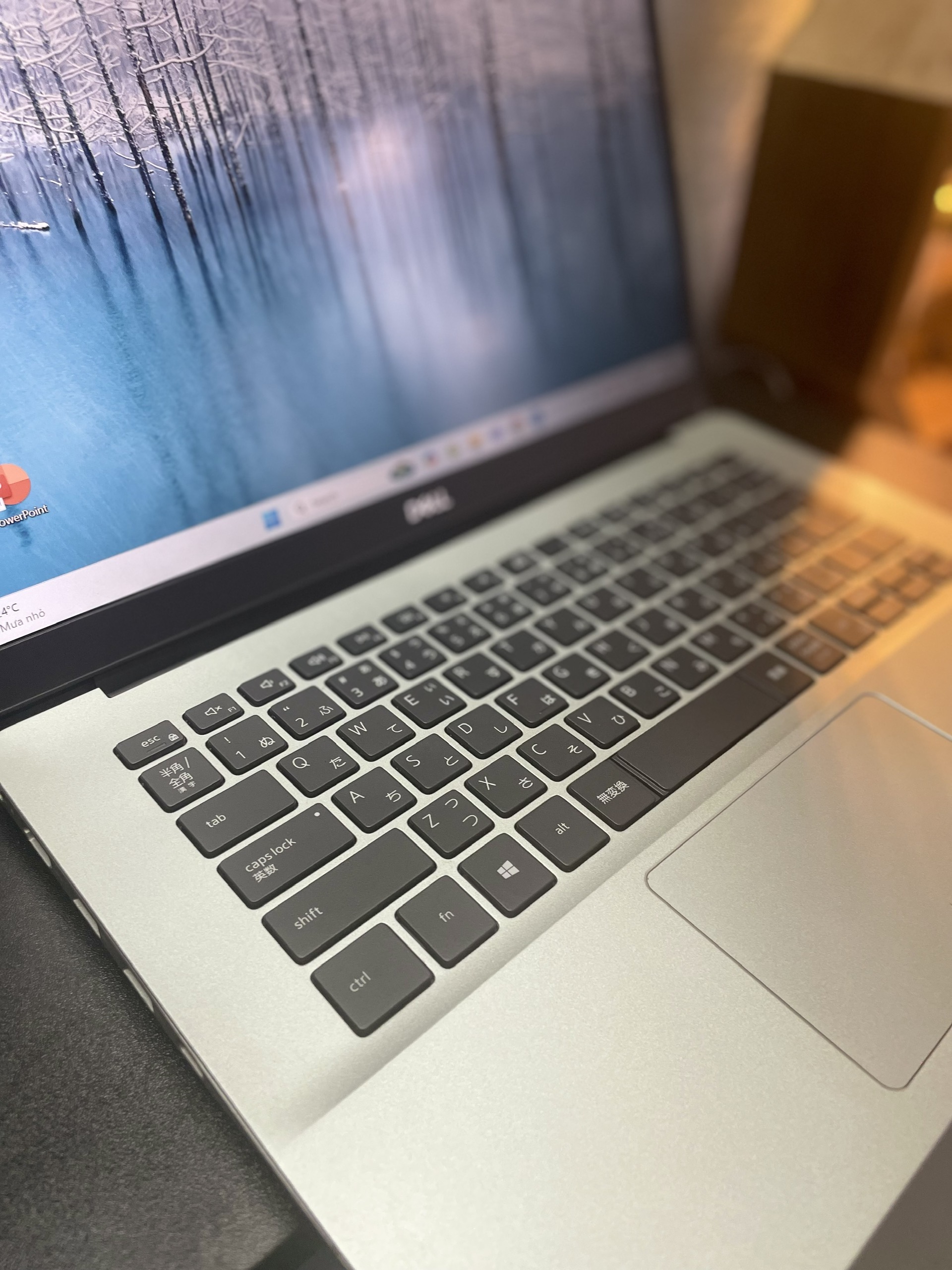 Dell Inspiron 5490 – Hiệu năng mạnh, thiết kế tinh tế cho người dùng hiện đại - Image 4
