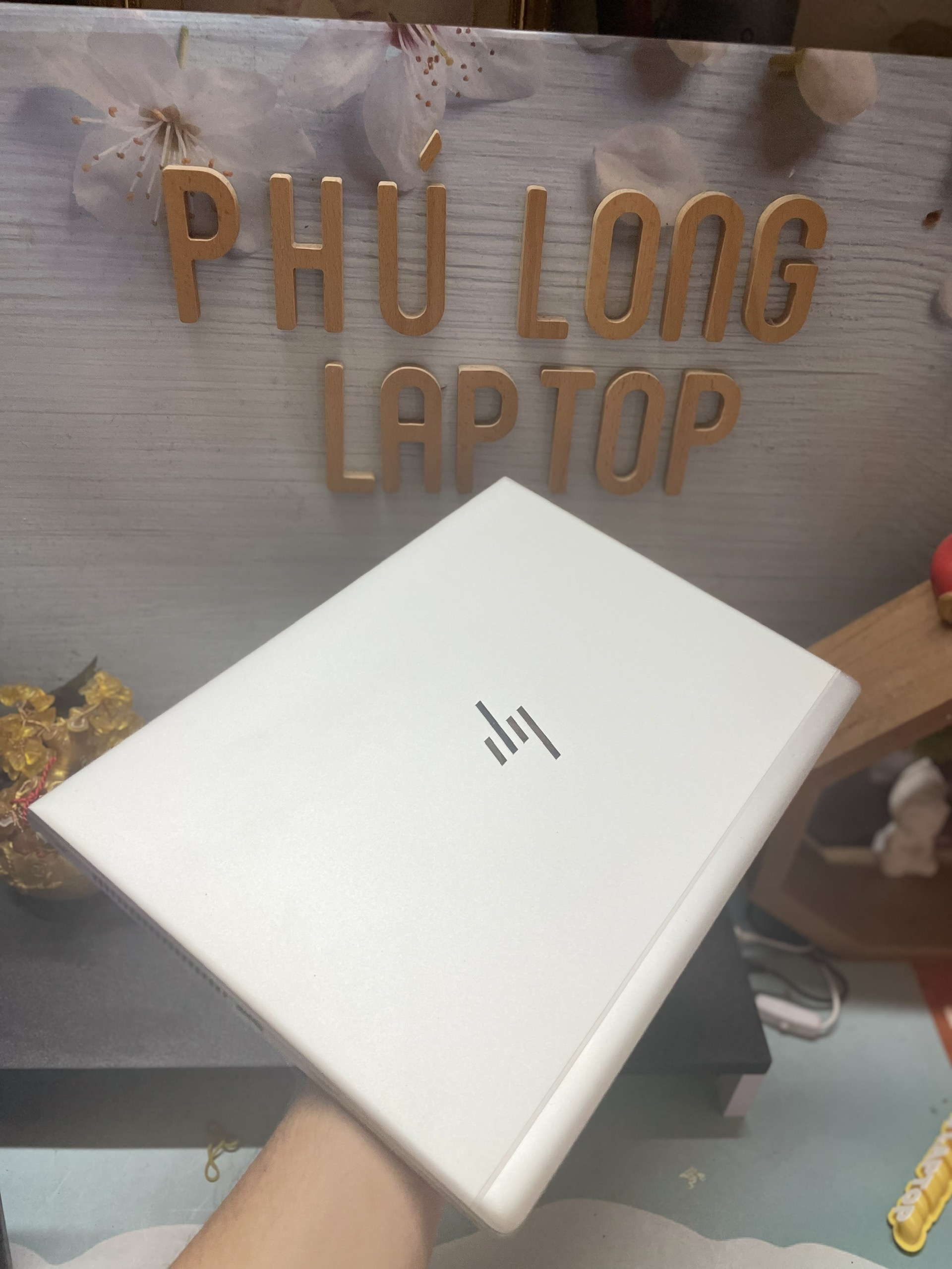 HP EliteBook 830 G5 – Thiết kế thời trang, chuẩn khí chất doanh nhân! - Image 3